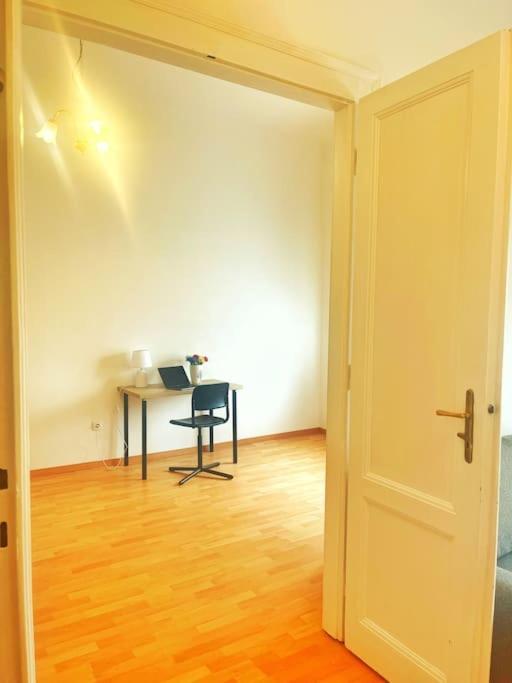 Central Spacious Flat ブダペスト エクステリア 写真